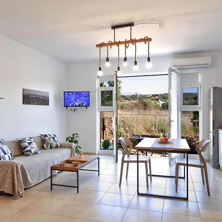 Livingfy Apt With Mountain View & Garden Вамос Экстерьер фото