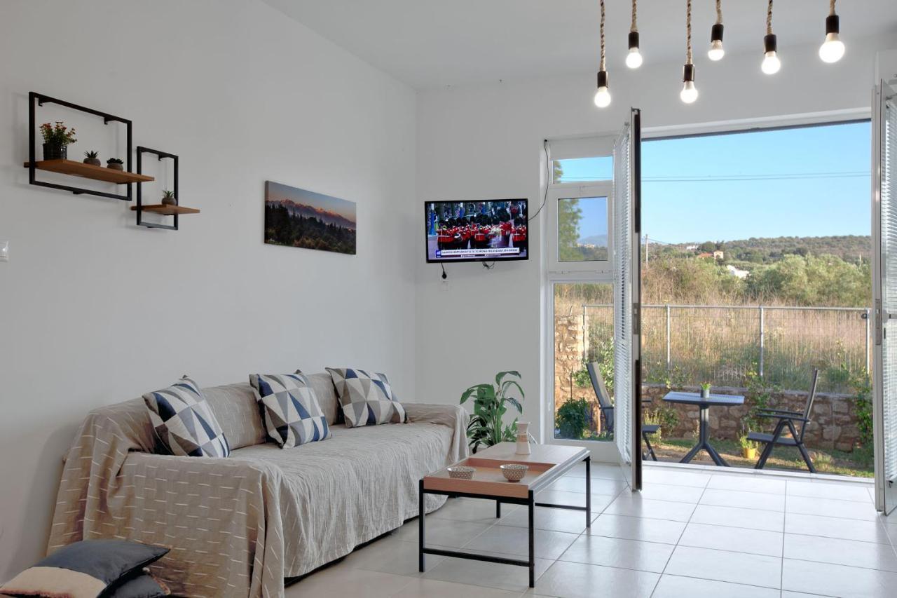 Livingfy Apt With Mountain View & Garden Вамос Экстерьер фото